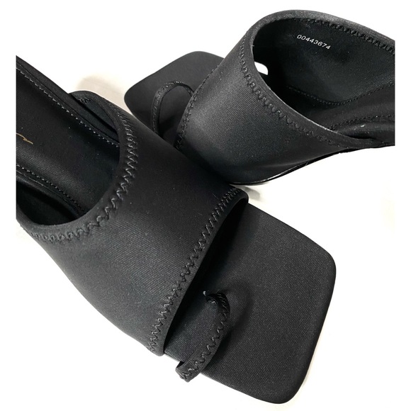 Olivia Ferragamo Women's Open Back Toe Loop Detail Slip On Heel Mules Sandal NWT - Picture 7 of 8